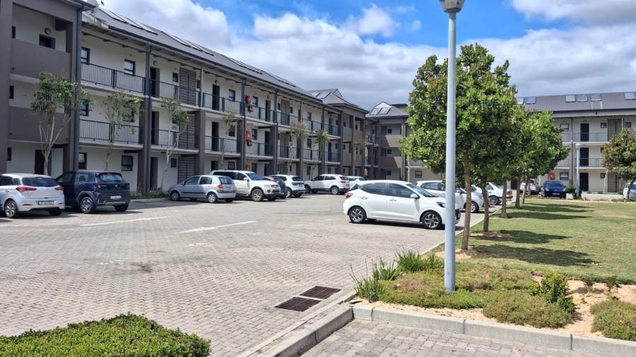 2 Bedroom Property for Sale in Buhrein Western Cape